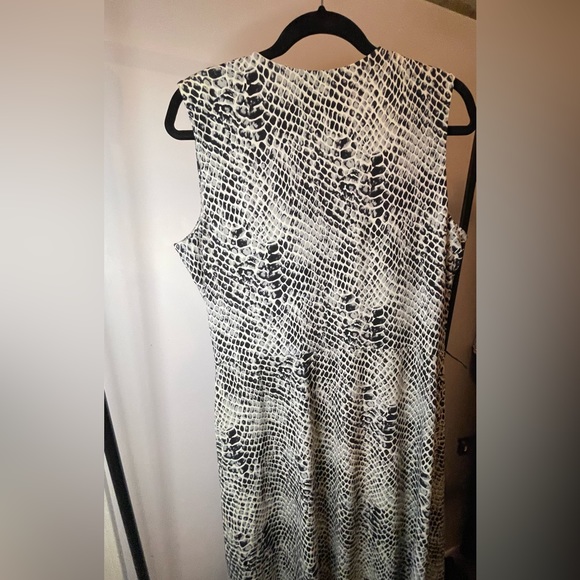 Kasper Dress sleeveless snakeskin pattern Large L size - Picture 3 of 5